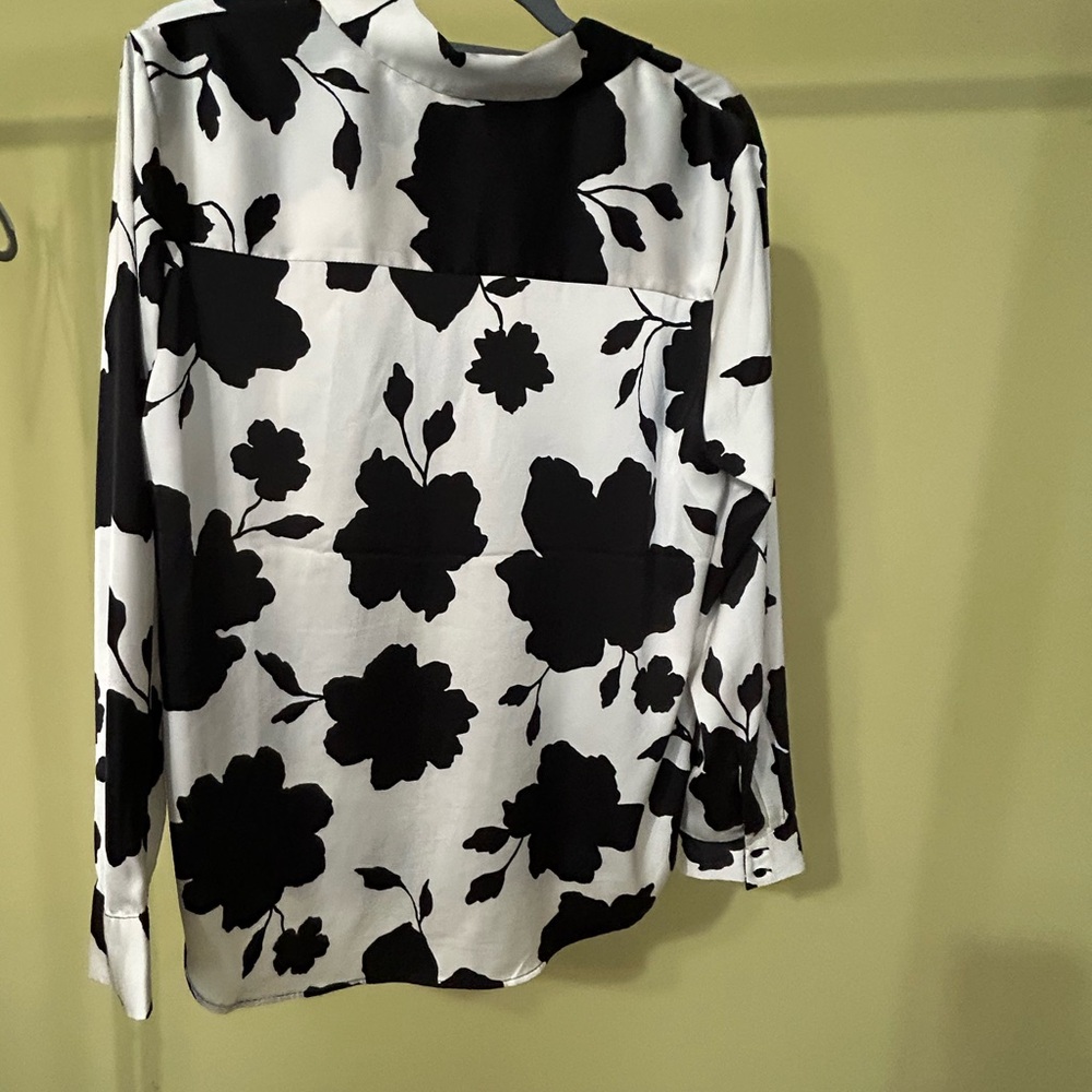 Elegant Black and White Satin Floral Button Down Shirt - Picture 2 of 3